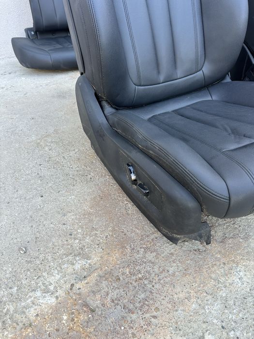 Bmw G30 салон седалки черни черен