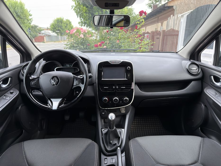 Renault Clio 1.2i 2015 159.000KM