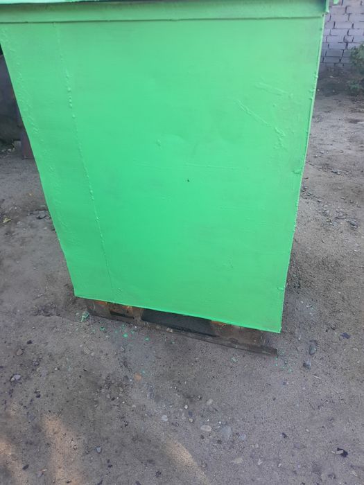 Мусорный бак 1 куб