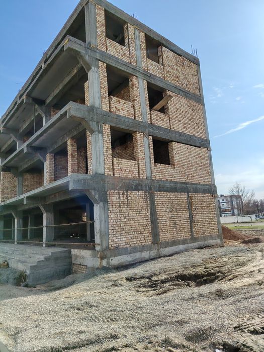 Подвал билан 5-каватлик нотурар бино