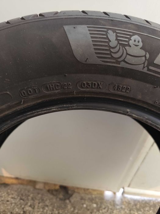 Комплект гуми 215/65 R 17