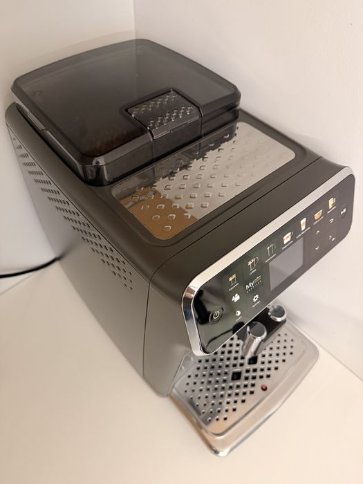 Espressor automat Philips LatteGo