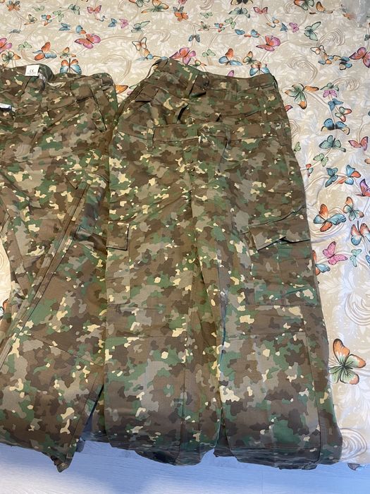 Pantaloni armata