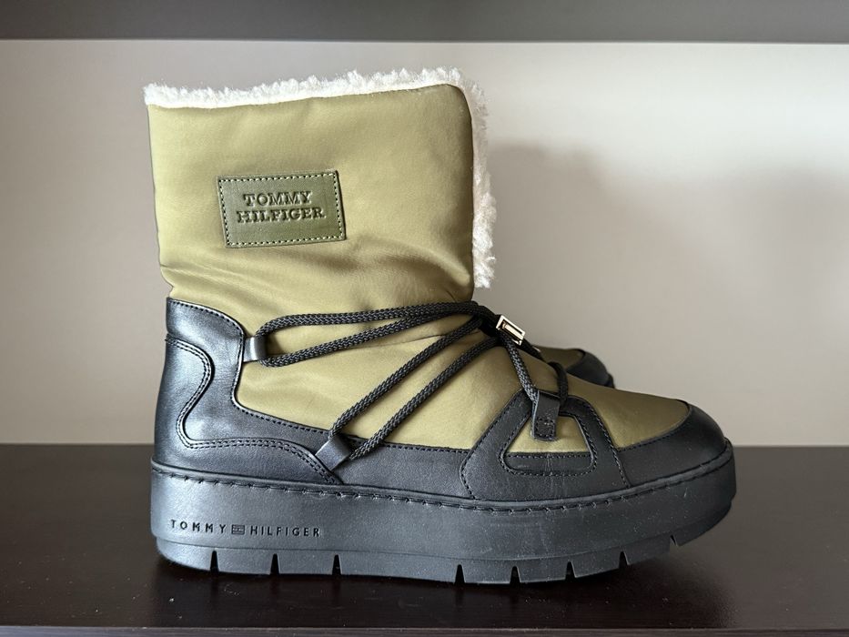 Tommy Hilfiger Tommy Essential 38номер 24см Стелка Почти Нови с кутия