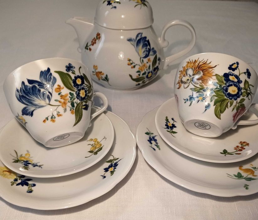 Чайный сервиз тет-а-тет из фарфора компании Kahla ГДР.