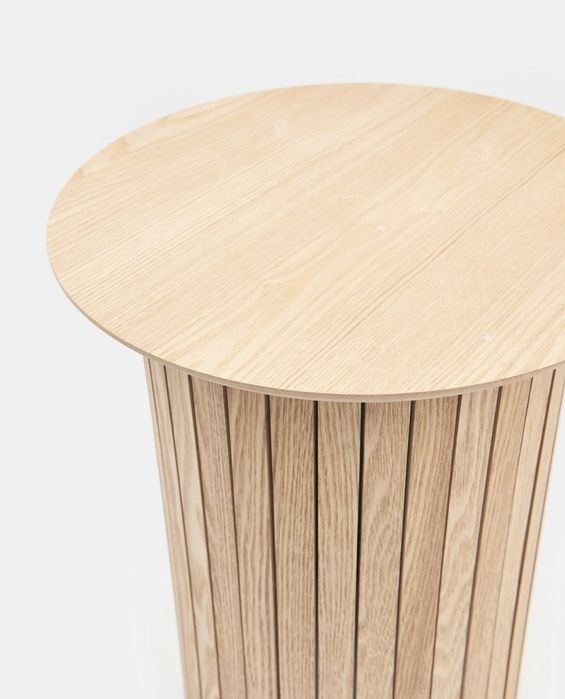 Красива холна масичка с модерен дизайн