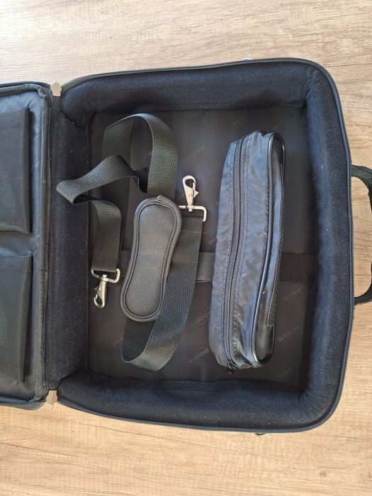 Кожена чанта за лаптоп