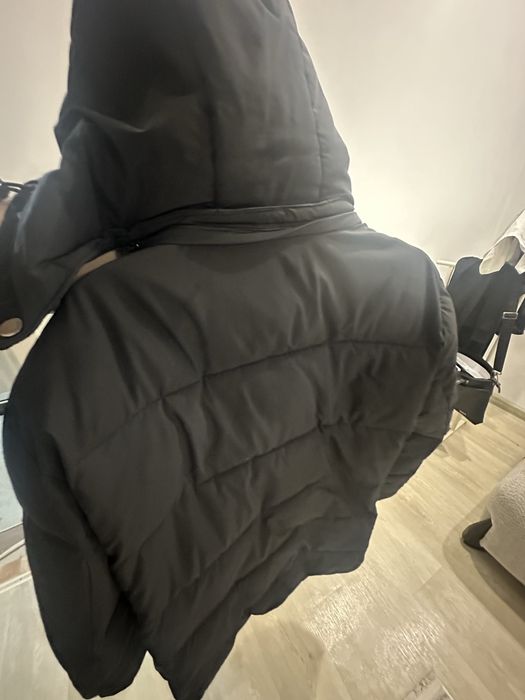 Продам весеннюю куртку