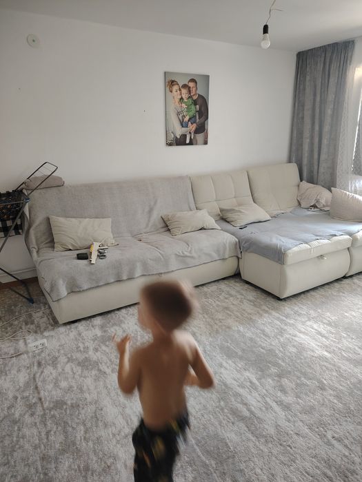 Продам диван срочно