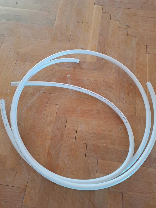 Нови тръби за парно отопление и водопроводни тръби в гр.София