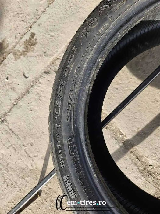 SET 2 Anvelope Iarna 225/45 R18 HANKOOK Winter Icept evo 2 95H Runflat