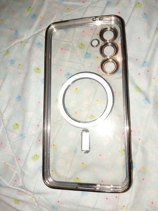 Продам чехол Самсунг S24FE