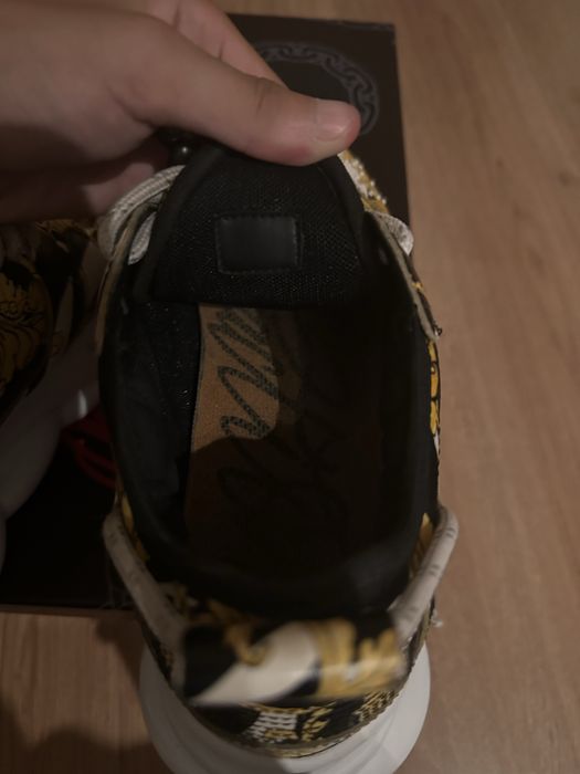 Versace chain reaction v2