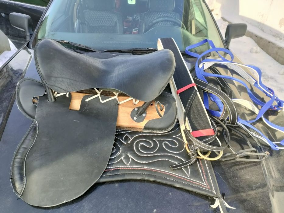 Продам новое седло кавалерия
