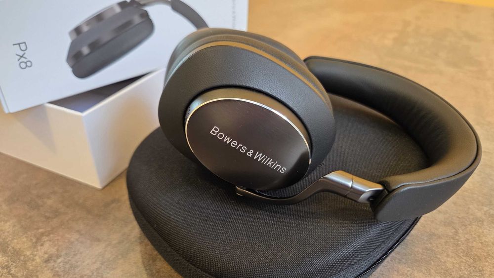 Căști HiFi Bowers & Wilkins Px8 Anulare Zgomot Fidelitate Maxima Bluetooth aptXHD Negre