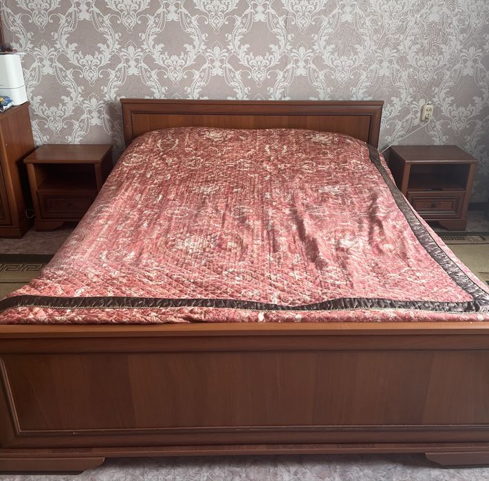 Продам гарнитур.