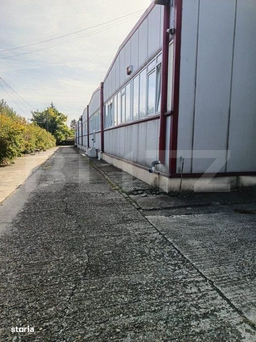 Cladire birouri , hala de productie, spatii depozitare, parcare si ter