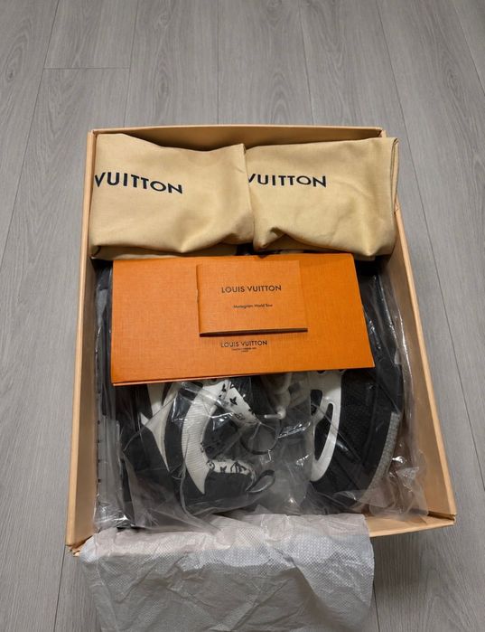 Louis Vuitton LV Skate Black White 43