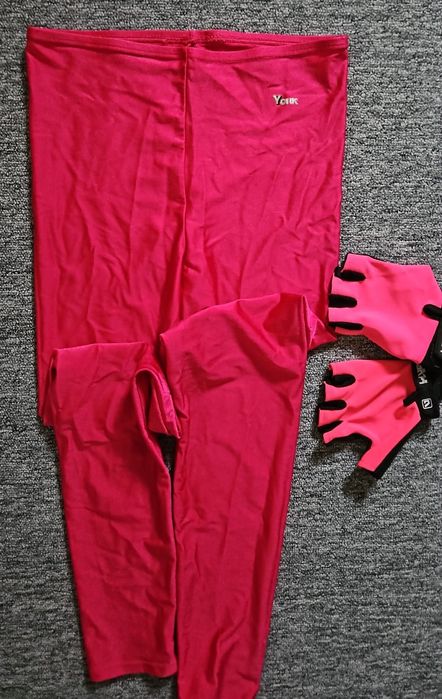 Haine de sport femei.