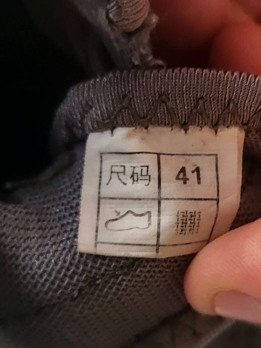 Летни боси обувки Saguaro. 41 номер момче 

Добро състояние. Размер: 4