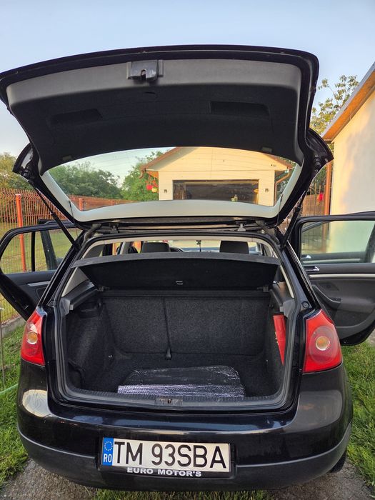 Vand golf 5.   1.9 TDI   90cp