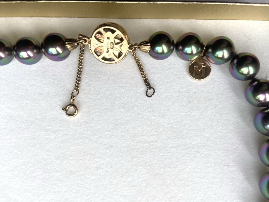 Coiier de perle original designer Majorica Pearls