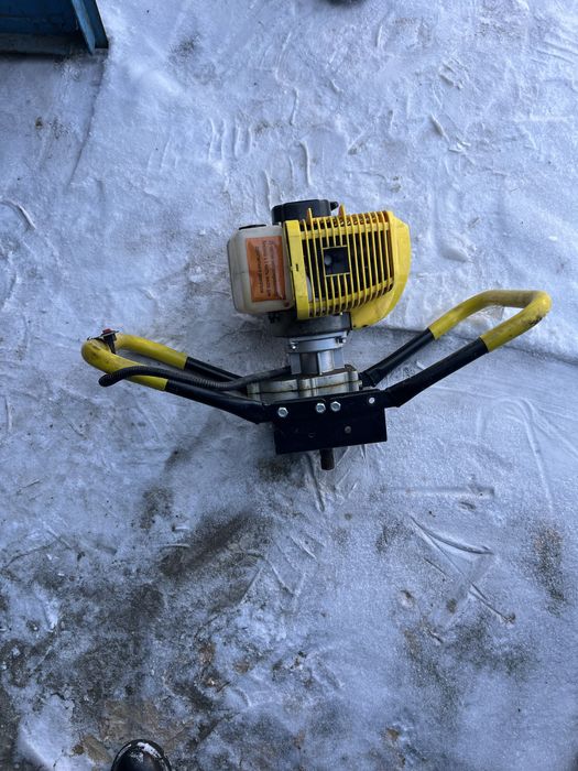 Продам мотобур ( бензобур)