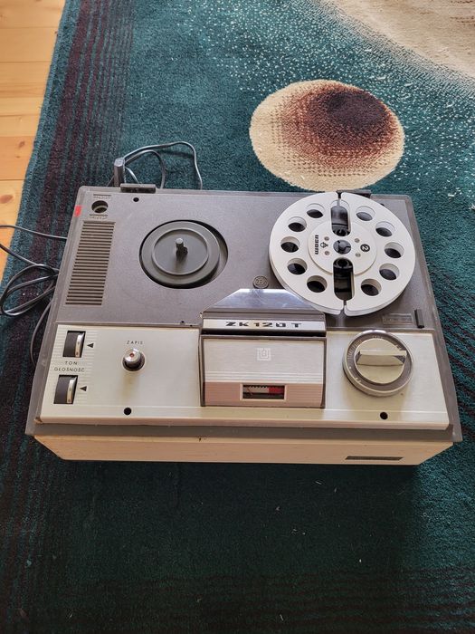 Магнетофон Unitra