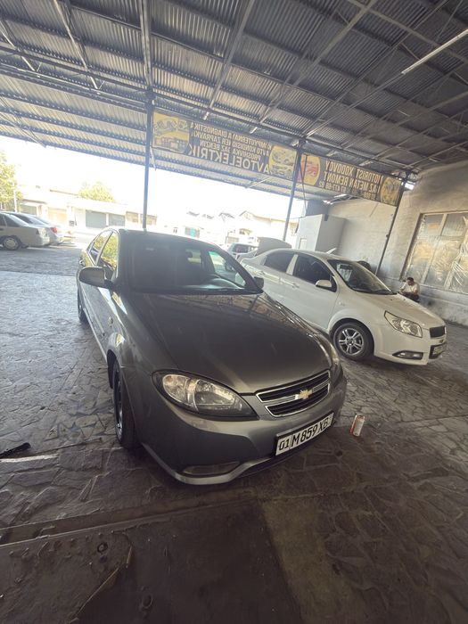 Jentra gentra 2015 1.evro A/T gaz bor