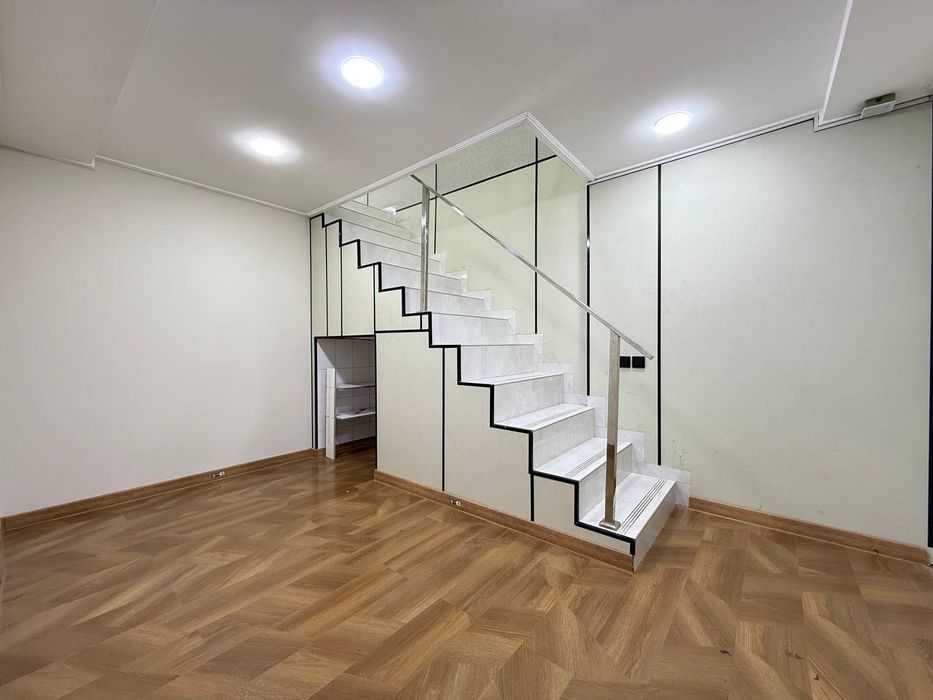 Аренда помещения на Ц-7 Мирабаде Ор Цум