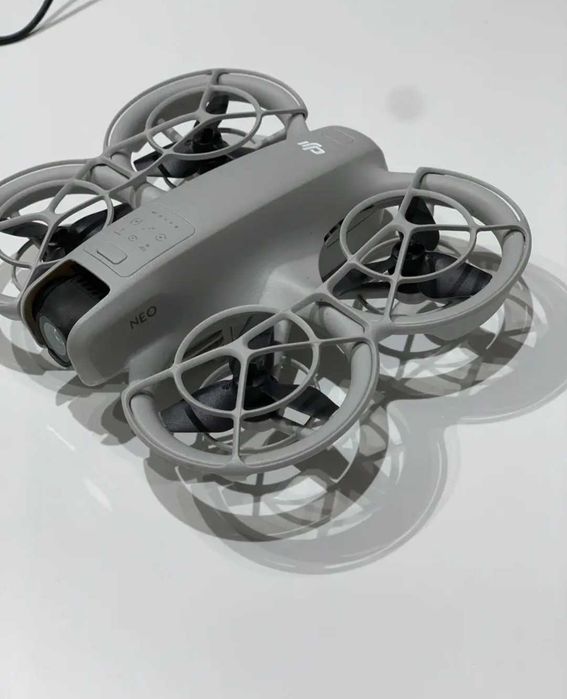 Продам дрон DJI Neo.