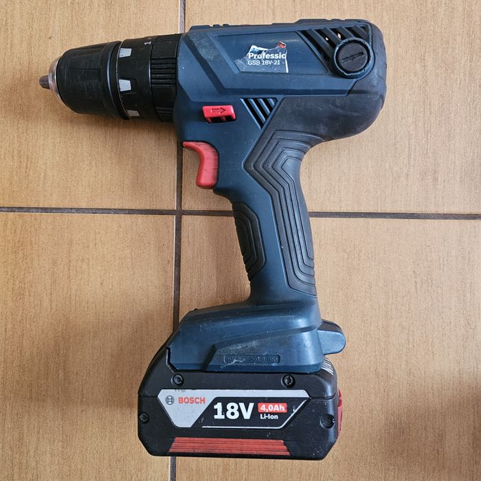 Masina gaurit insurubat cu percutie Bosch GSB 18V-21
