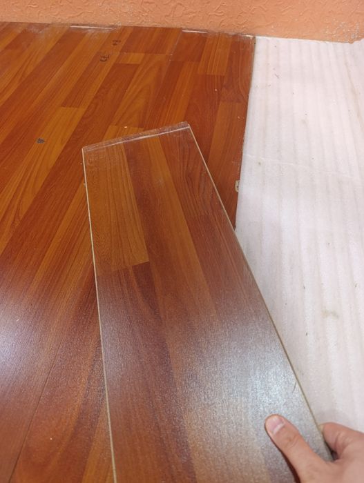 Laminat tarket 0.8 mm