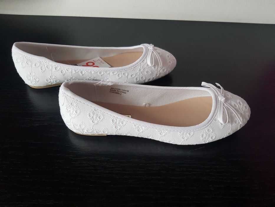 Balerini NOI albi cu dantela 36 (23 cm)