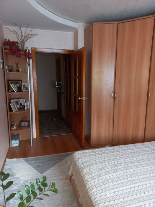 Продам 2 комн квартиру район 17 школы