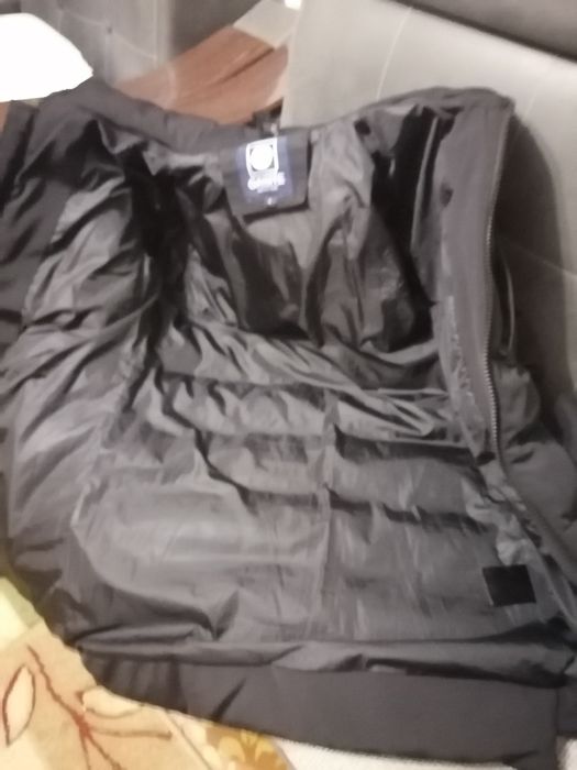 Продаю куртку 5 000