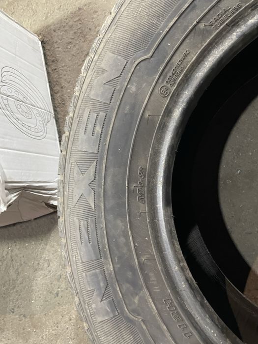 Продам шины или обмен на айфон