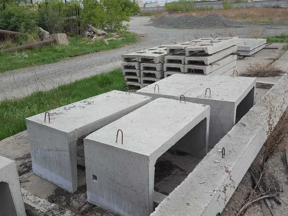 Лотки теплотрасс и плиты перекрытия к ним