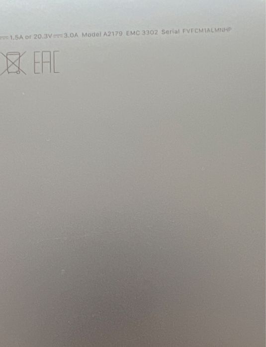 13” Macbook Air 2021 • 97 % Bateria • 256 gb