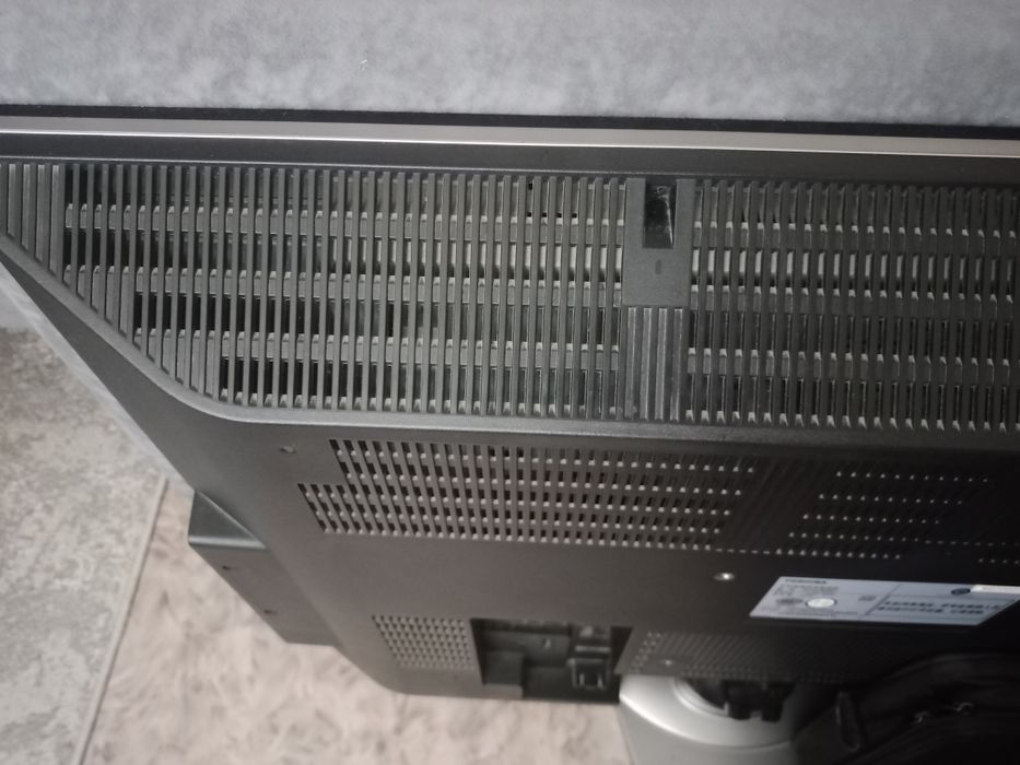 Продам телевизор TOSHIBA