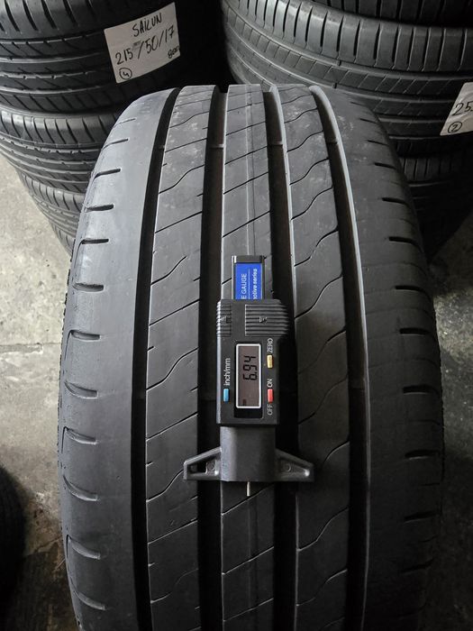 Goodyear 215/45 R16 90V vară