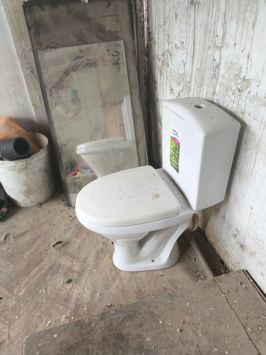 Продам унитазы в рабочем состоянии