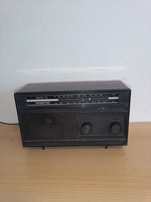 Radio Milcov negru