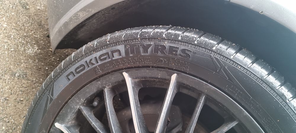 Set complet roti (Jante 17 inch de aluminiu + anvelope 225/45 R17)