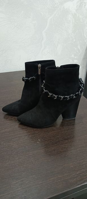 Продам ботильоны в отличном состоянии