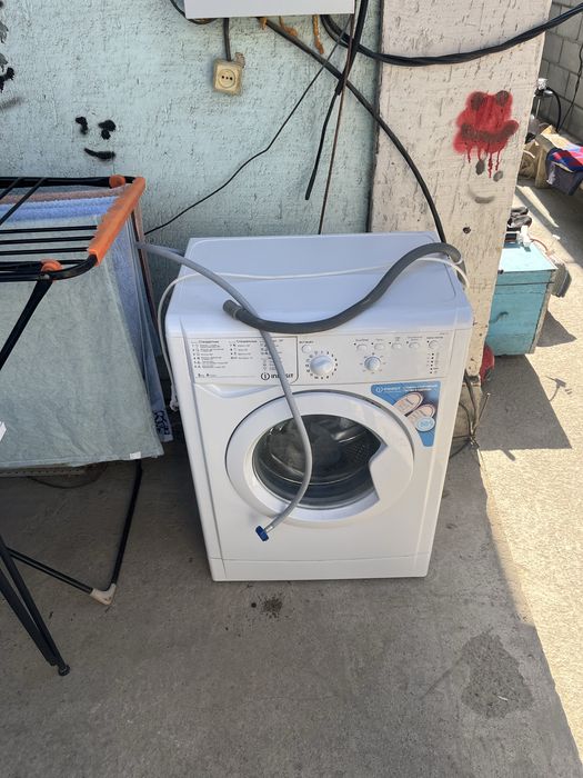 Стиральная машина Indesit 5кг