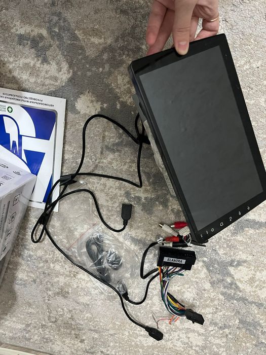 Магнитола на автомобиль