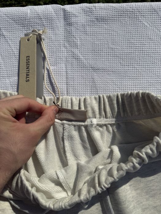Pantaloni Essentials