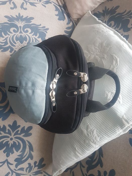 Продавам 3  раници.