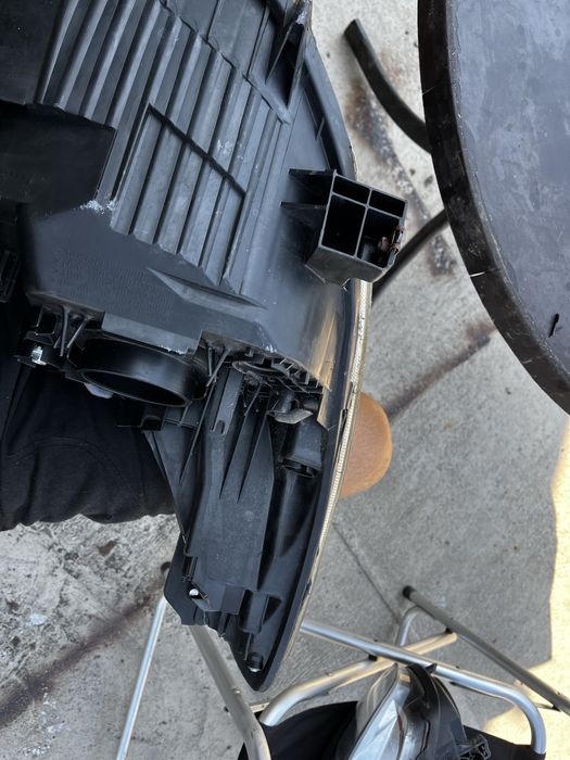 Ляв фар Toyota YARIS